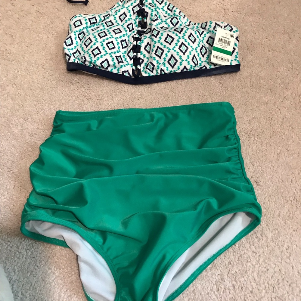 NWT Macy’s swimsuit 2 pieces, size L